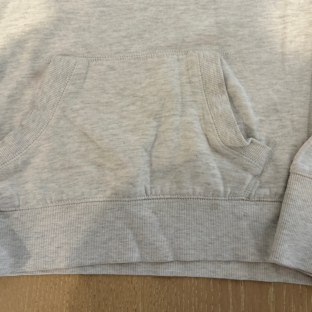 Levi's Light Gray Hoodie with Red Print - Picture 5 of 6